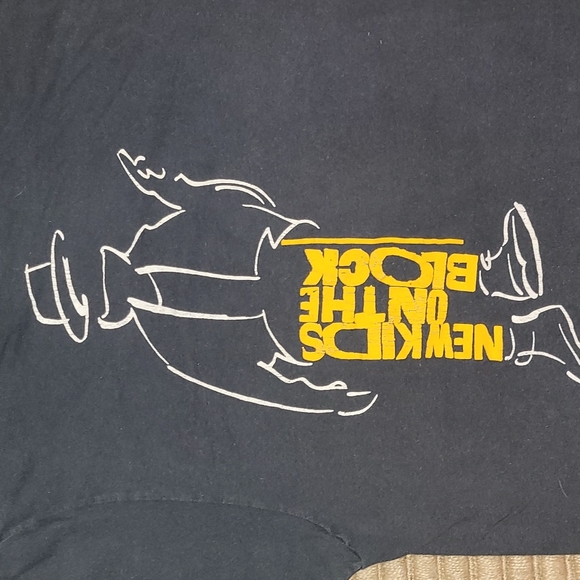 Vintage. Made in USA. Hanes. New Kids On The Block. RARE. Size Large. - Picture 6 of 6